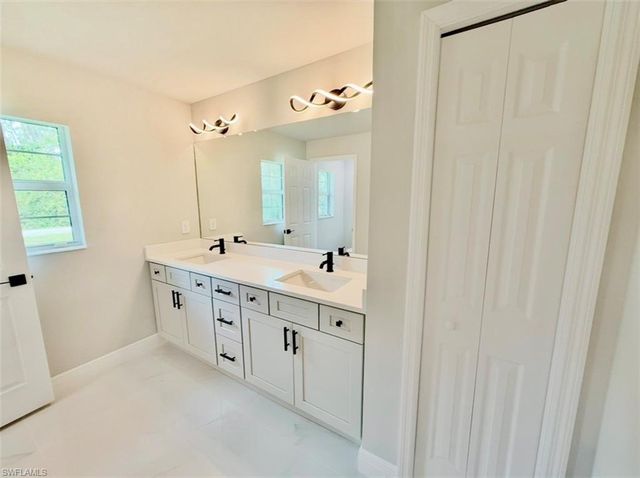 816 Michael AVE, Lehigh Acres, FL 33936