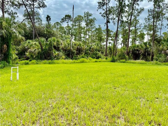 816 Michael AVE, Lehigh Acres, FL 33936