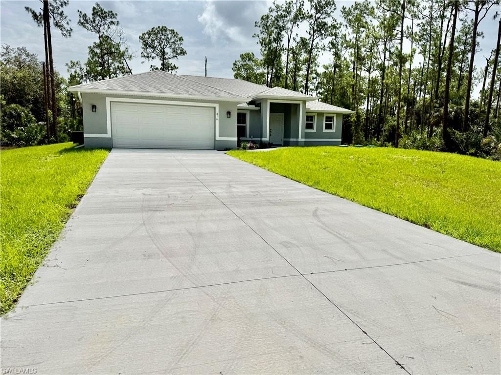 816 Michael AVE, LEHIGH ACRES, FL 33936 — photo 2