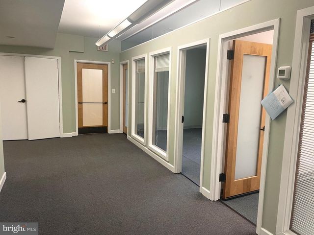 83 CHESTNUT RD, Paoli, PA 19301