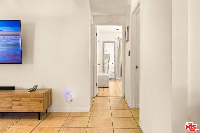 2485 Benedict Canyon Drive, Los Angeles, CA 90210