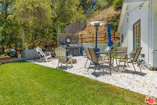 2485 Benedict Canyon Drive, Los Angeles, CA 90210