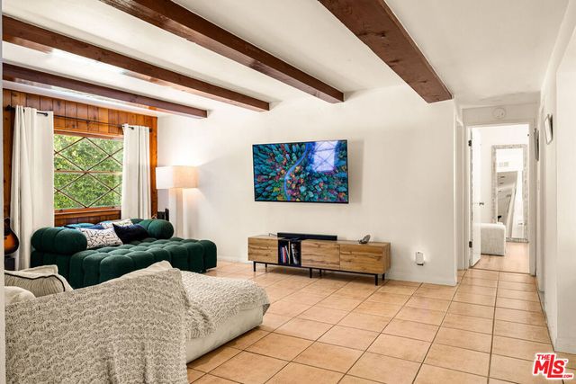 2485 Benedict Canyon Drive, Los Angeles, CA 90210