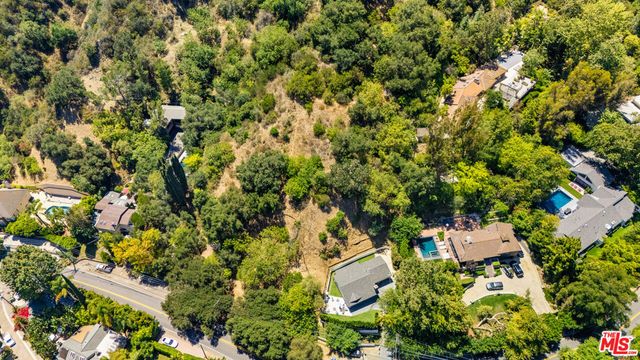 2485 Benedict Canyon Drive, Los Angeles, CA 90210