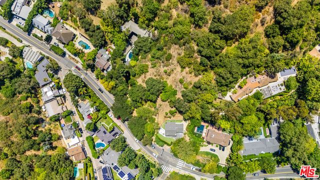 2485 Benedict Canyon Drive, Los Angeles, CA 90210
