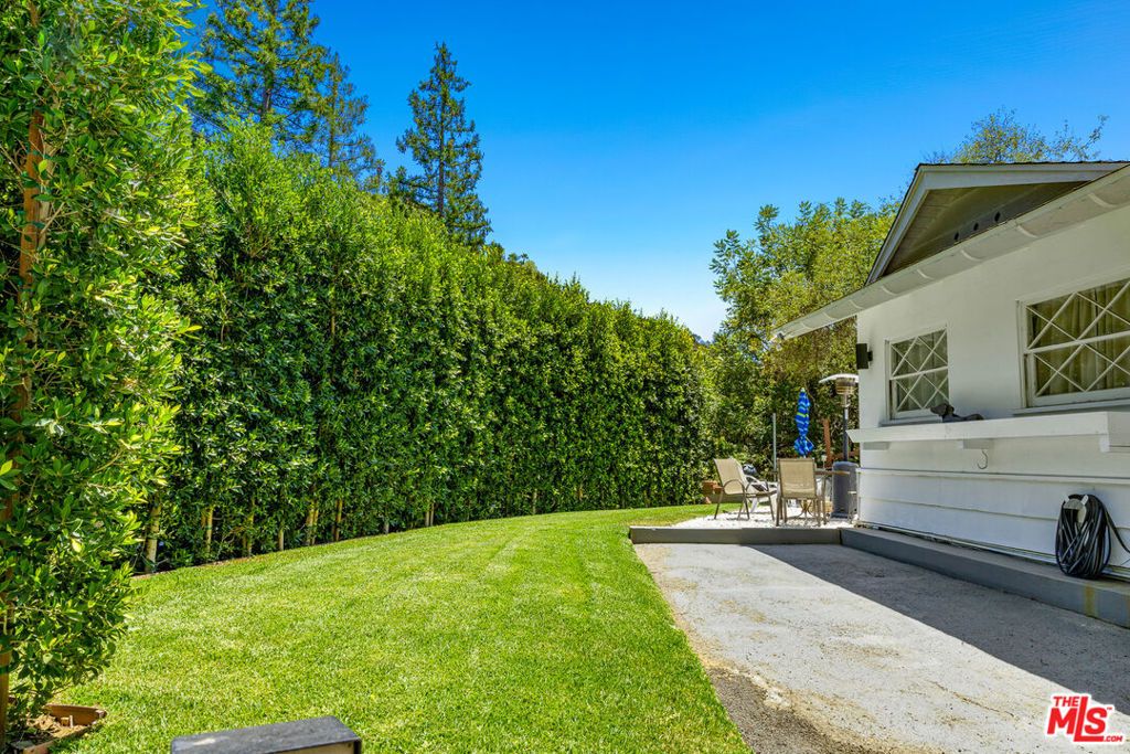 2485 Benedict Canyon Drive, Los Angeles, CA 90210