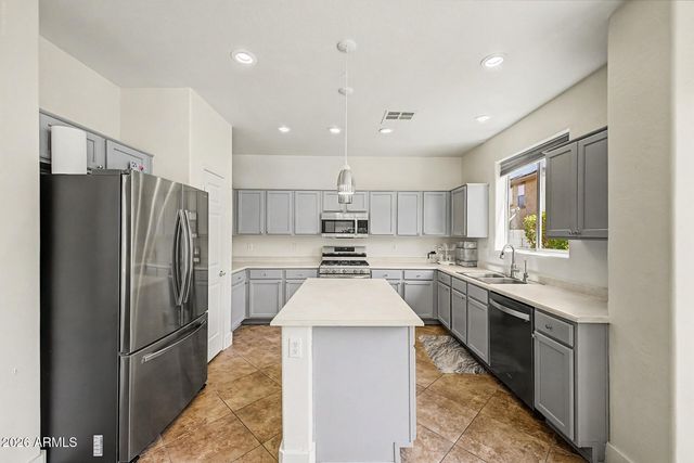 3859 E FAIRVIEW Street, Gilbert, AZ 85295