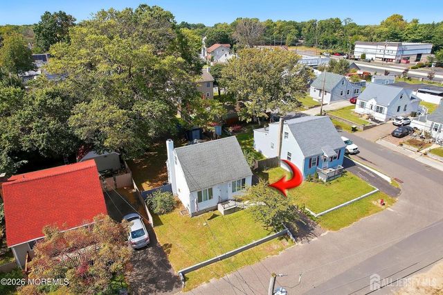 5 Rose Terrace, Hazlet, NJ 07734