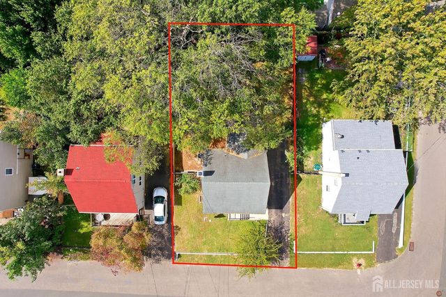 5 Rose Terrace, Hazlet, NJ 07734