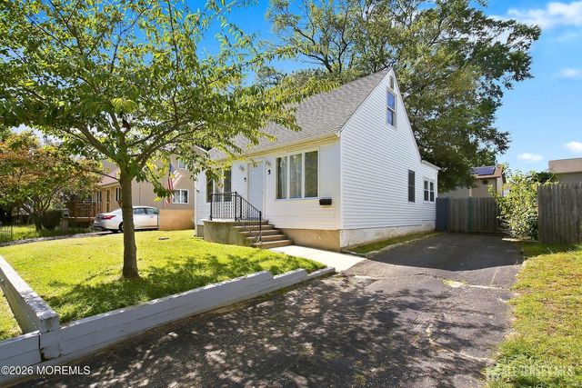 5 Rose Terrace, Hazlet, NJ 07734