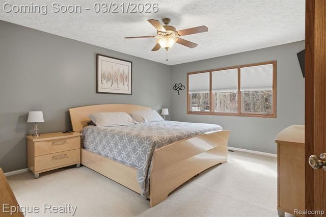 6607 Ridgeview Drive, Clarkston, MI 48346