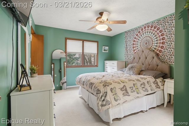 6607 Ridgeview Drive, Clarkston, MI 48346