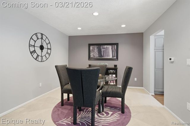 6607 Ridgeview Drive, Clarkston, MI 48346