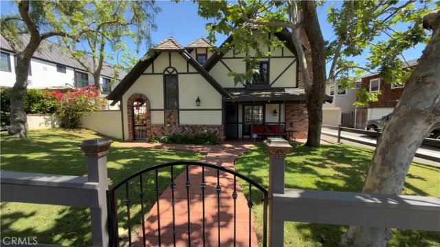327 Aster, Laguna Beach, CA 92651