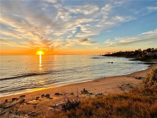327 Aster, Laguna Beach, CA 92651