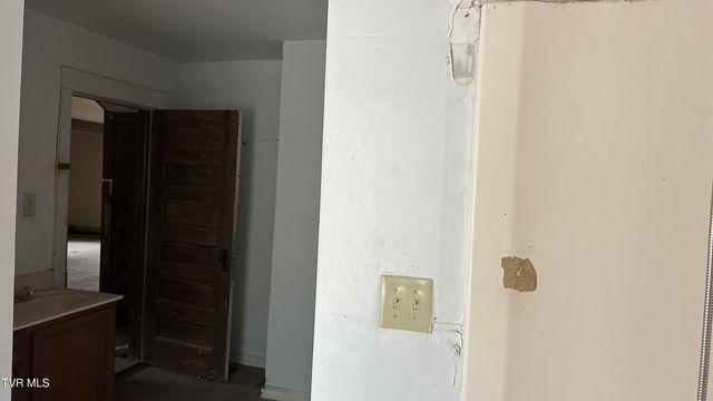 2459 Old State Route 34, Limestone, TN 37681