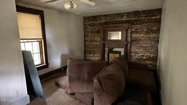 2459 Old State Route 34, Limestone, TN 37681