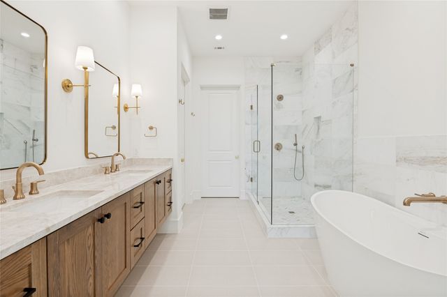 350 N O Connor Ridge Boulevard 21, Irving, TX 75038