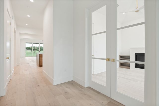 350 N O Connor Ridge Boulevard 21, Irving, TX 75038