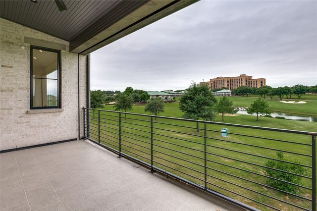 350 N O Connor Ridge Boulevard 21, Irving, TX 75038