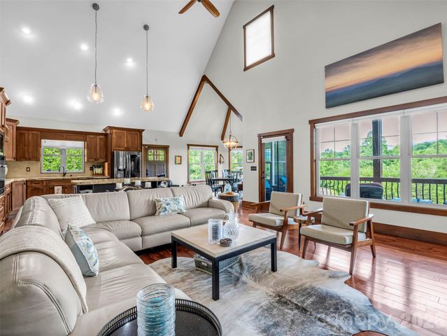 334 Willow Top Lane, Lake Lure, NC 28746