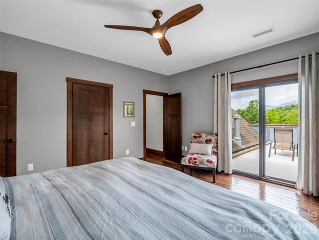 334 Willow Top Lane, Lake Lure, NC 28746