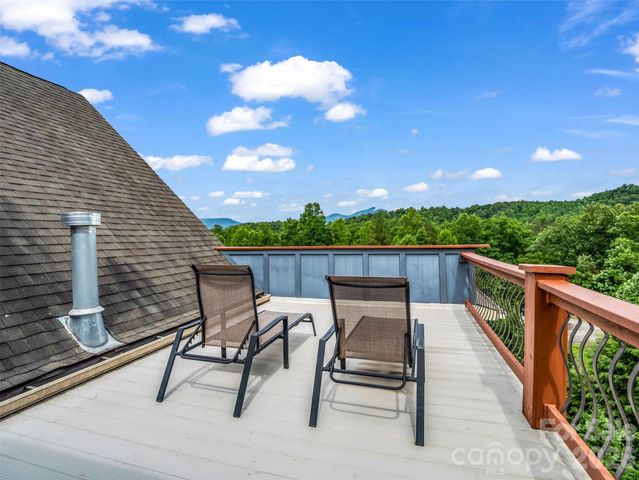 334 Willow Top Lane, Lake Lure, NC 28746
