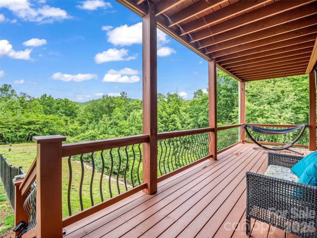 334 Willow Top Lane, Lake Lure, NC 28746