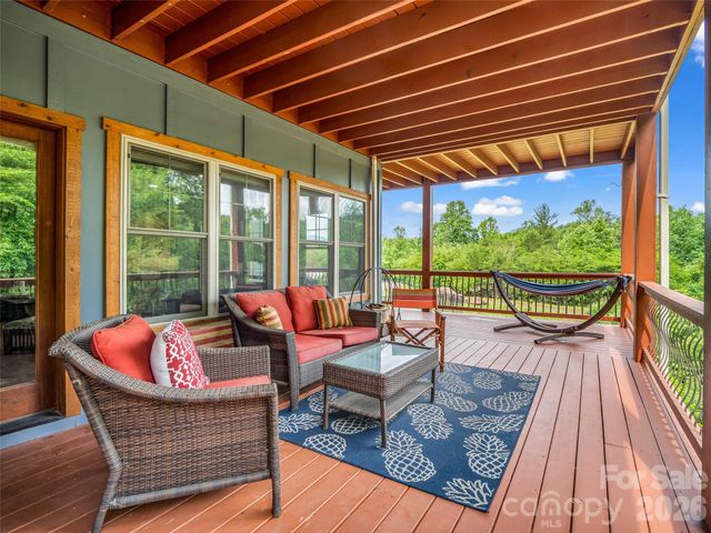 334 Willow Top Lane, Lake Lure, NC 28746