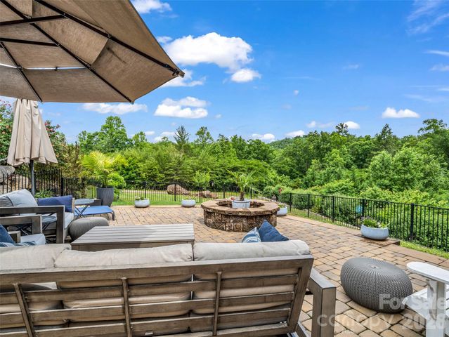 334 Willow Top Lane, Lake Lure, NC 28746