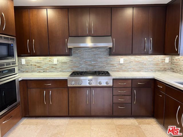 1019 Camino Real, Redondo Beach, CA 90277