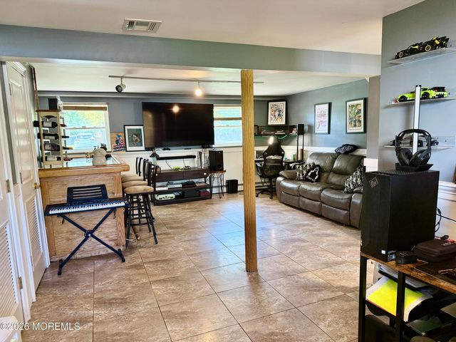 808 Clifton Street, Forked River, NJ 08731