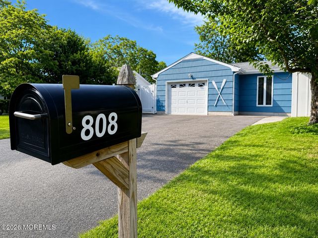 808 Clifton Street, Forked River, NJ 08731