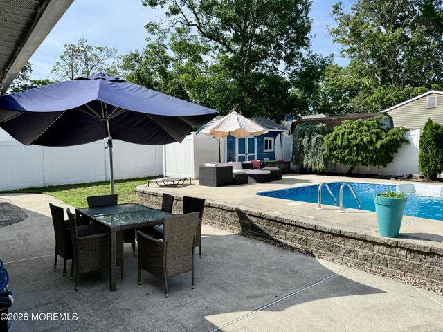808 Clifton Street, Forked River, NJ 08731