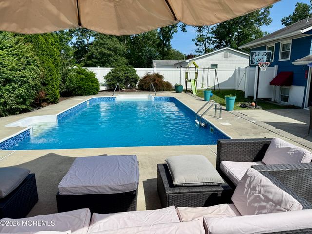 808 Clifton Street, Forked River, NJ 08731
