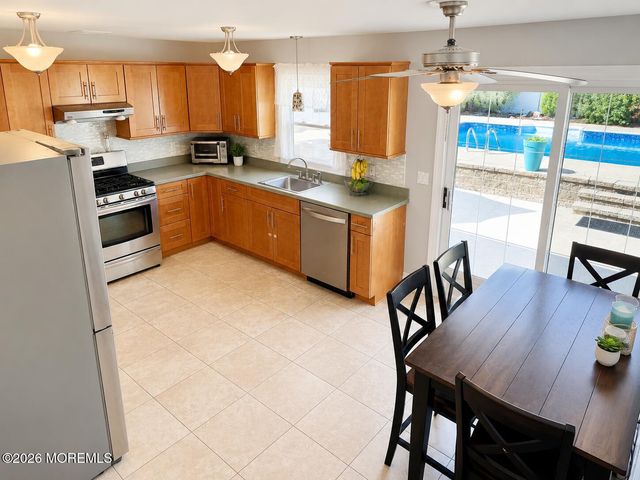 808 Clifton Street, Forked River, NJ 08731