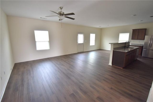 402 Merigold Way, Pendergrass, GA 30567