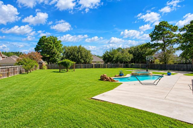 436 Old Orchard Court, Dickinson, TX 77539