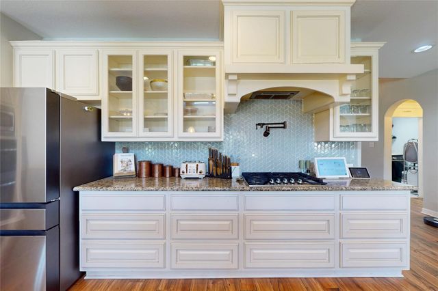 436 Old Orchard Court, Dickinson, TX 77539