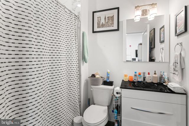 6162 RIDGE AVE, Philadelphia, PA 19128