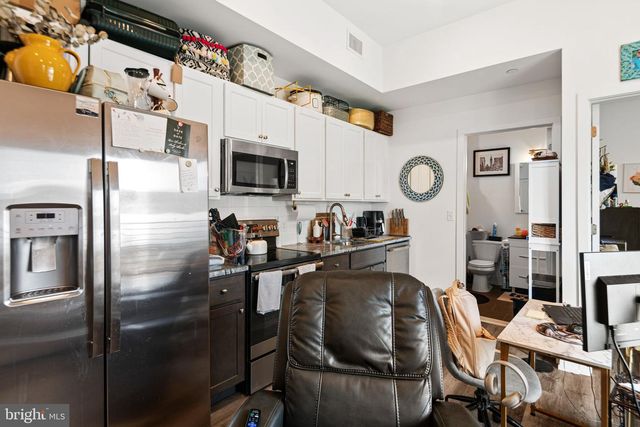 6162 RIDGE AVE, Philadelphia, PA 19128