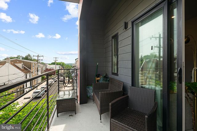 6162 RIDGE AVE, Philadelphia, PA 19128