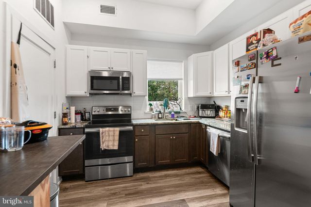 6162 RIDGE AVE, Philadelphia, PA 19128