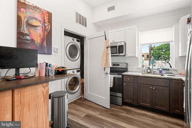 6162 RIDGE AVE, Philadelphia, PA 19128