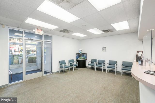 6162 RIDGE AVE, Philadelphia, PA 19128