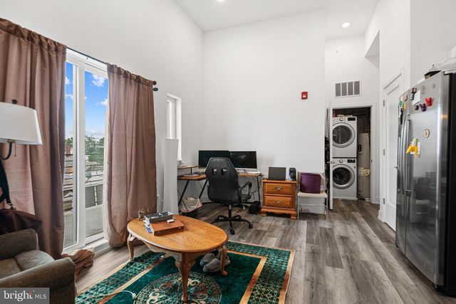 6162 RIDGE AVE, Philadelphia, PA 19128