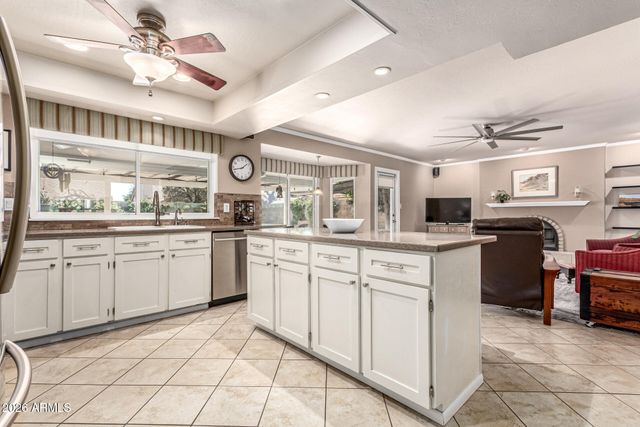 615 W CHILTON Street, Chandler, AZ 85225