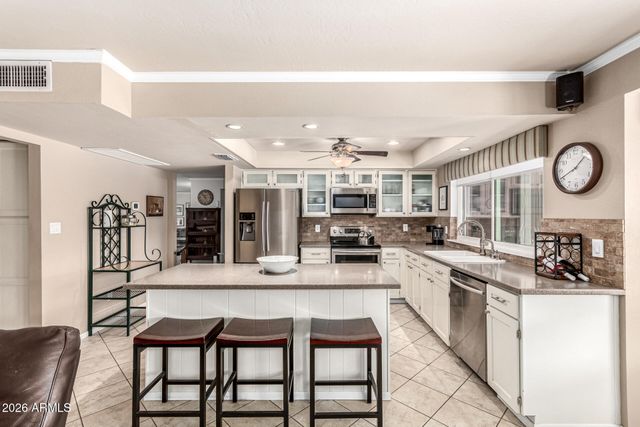 615 W CHILTON Street, Chandler, AZ 85225