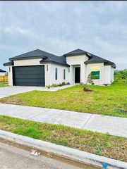 2304 N Revolution Street, Edinburg, TX 78541