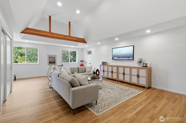 26440 SE 22nd Street, Sammamish, WA 98075